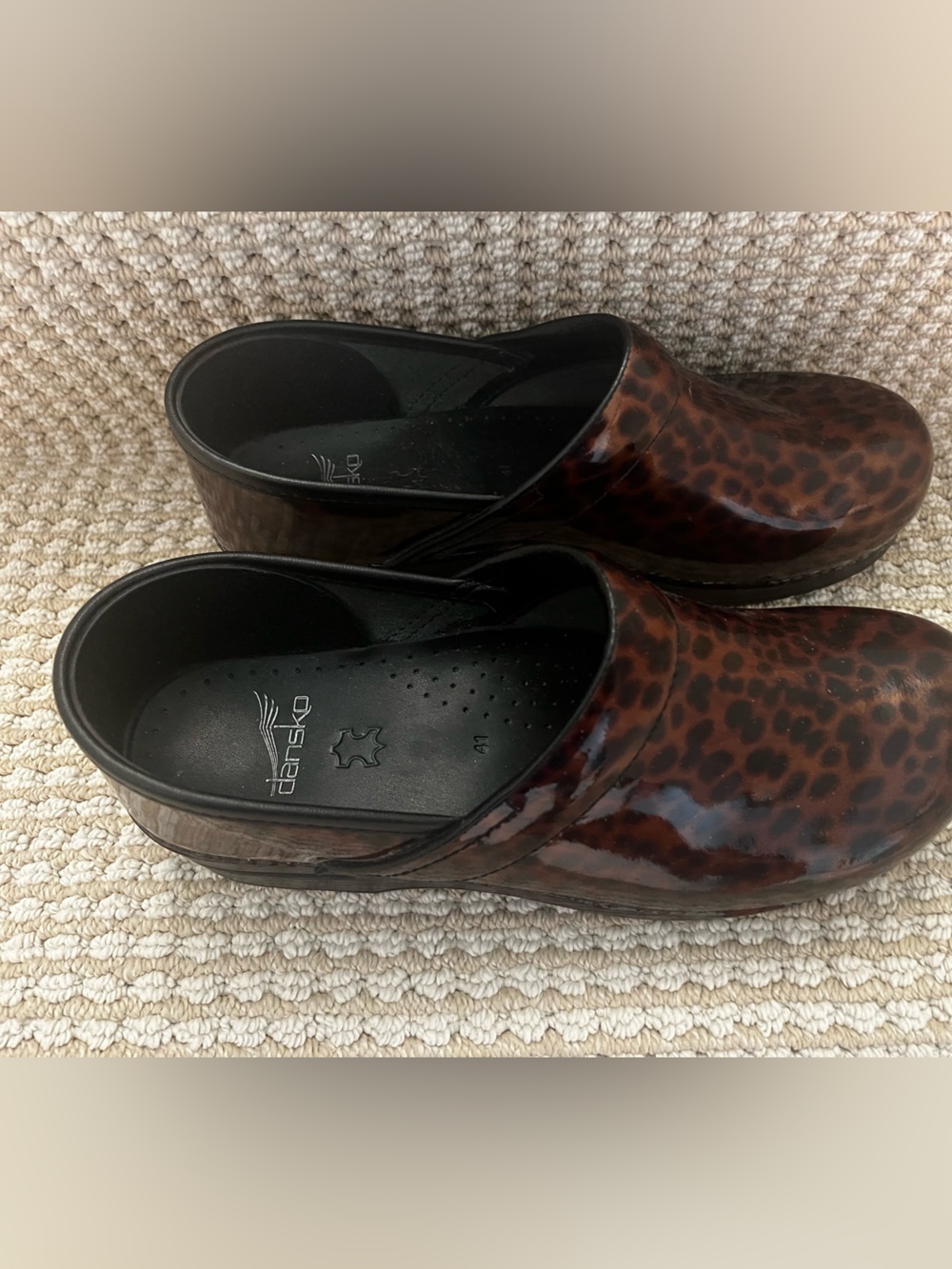 Dansko Women’s Leopard Print Clogs in Brown and Black - Picture 2 of 2